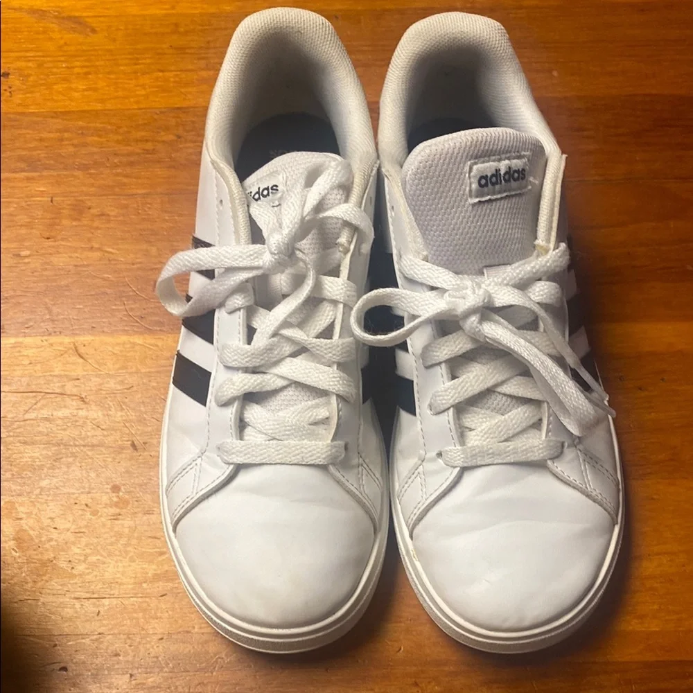 Adidas Unisex Classic Grand Court White and Black Sneakers model GW6511